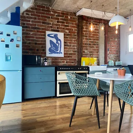 Appartamento Loft 2 Stations From Paris Rer B Laplace *